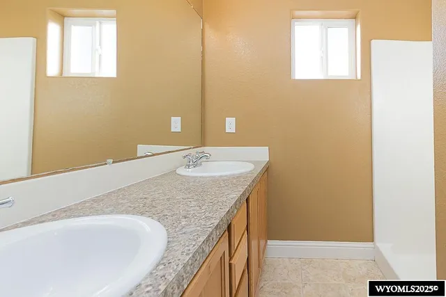 $365,000 | 302 Via Assisi, Rock Springs, WY 82901