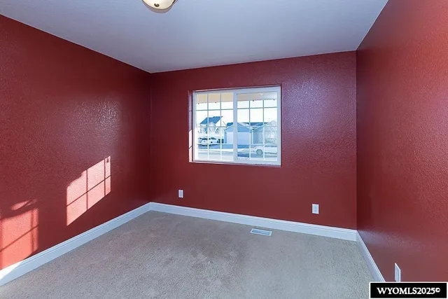 $365,000 | 302 Via Assisi, Rock Springs, WY 82901