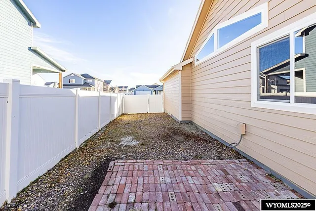 $365,000 | 302 Via Assisi, Rock Springs, WY 82901