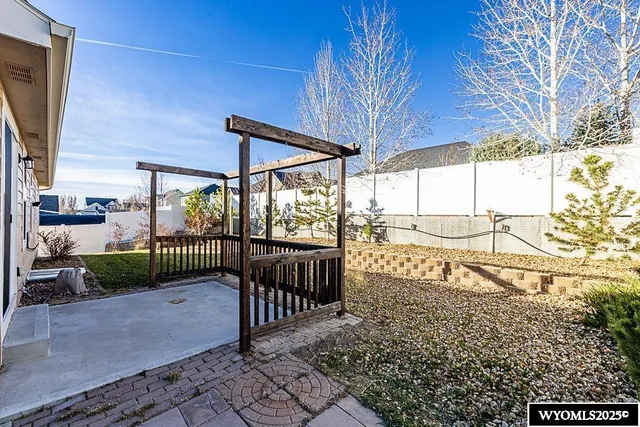 $365,000 | 302 Via Assisi, Rock Springs, WY 82901