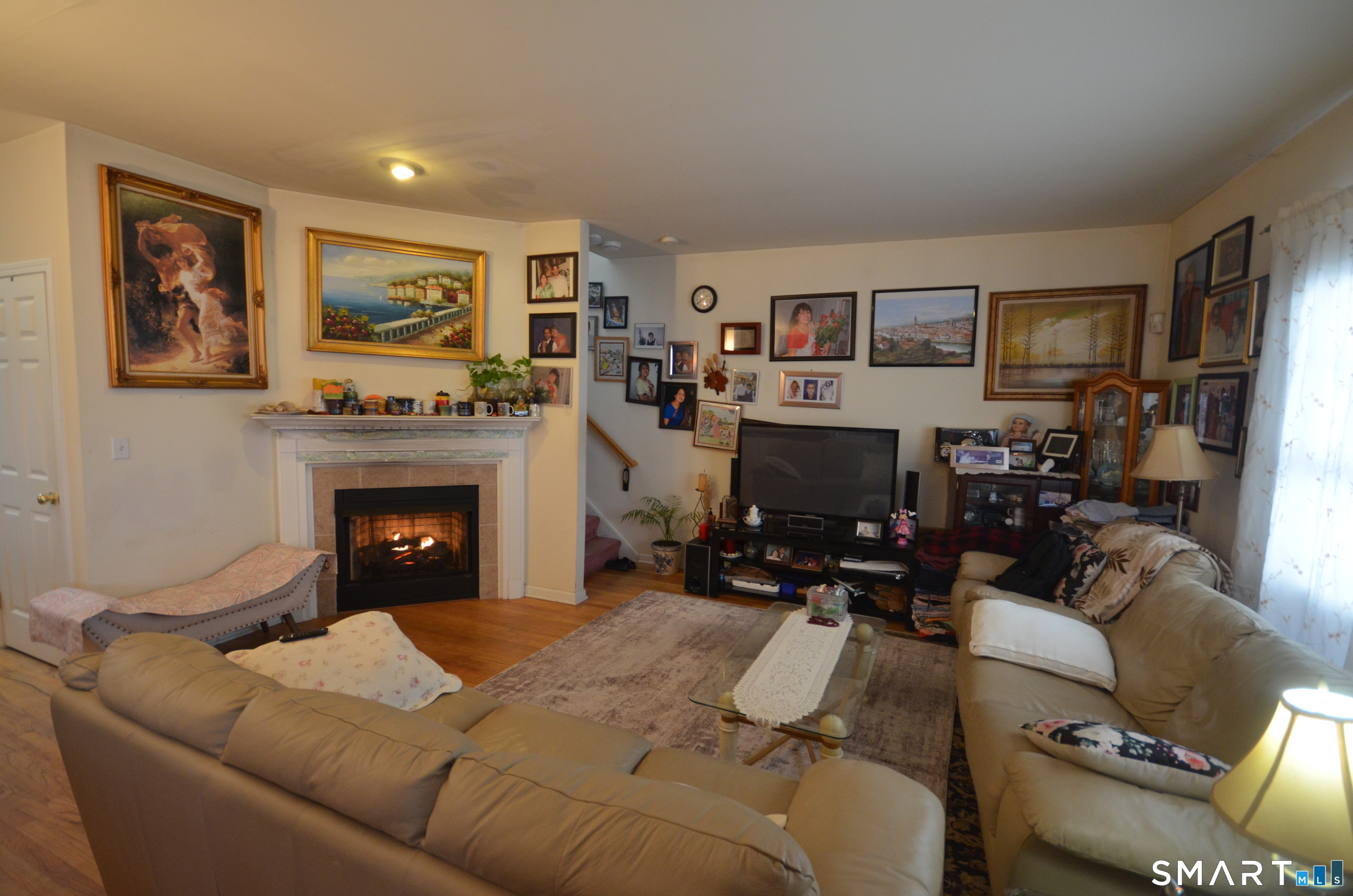 1376 Chopsey Hill Road Bridgeport, CT 06606 - Photo 12 of 35