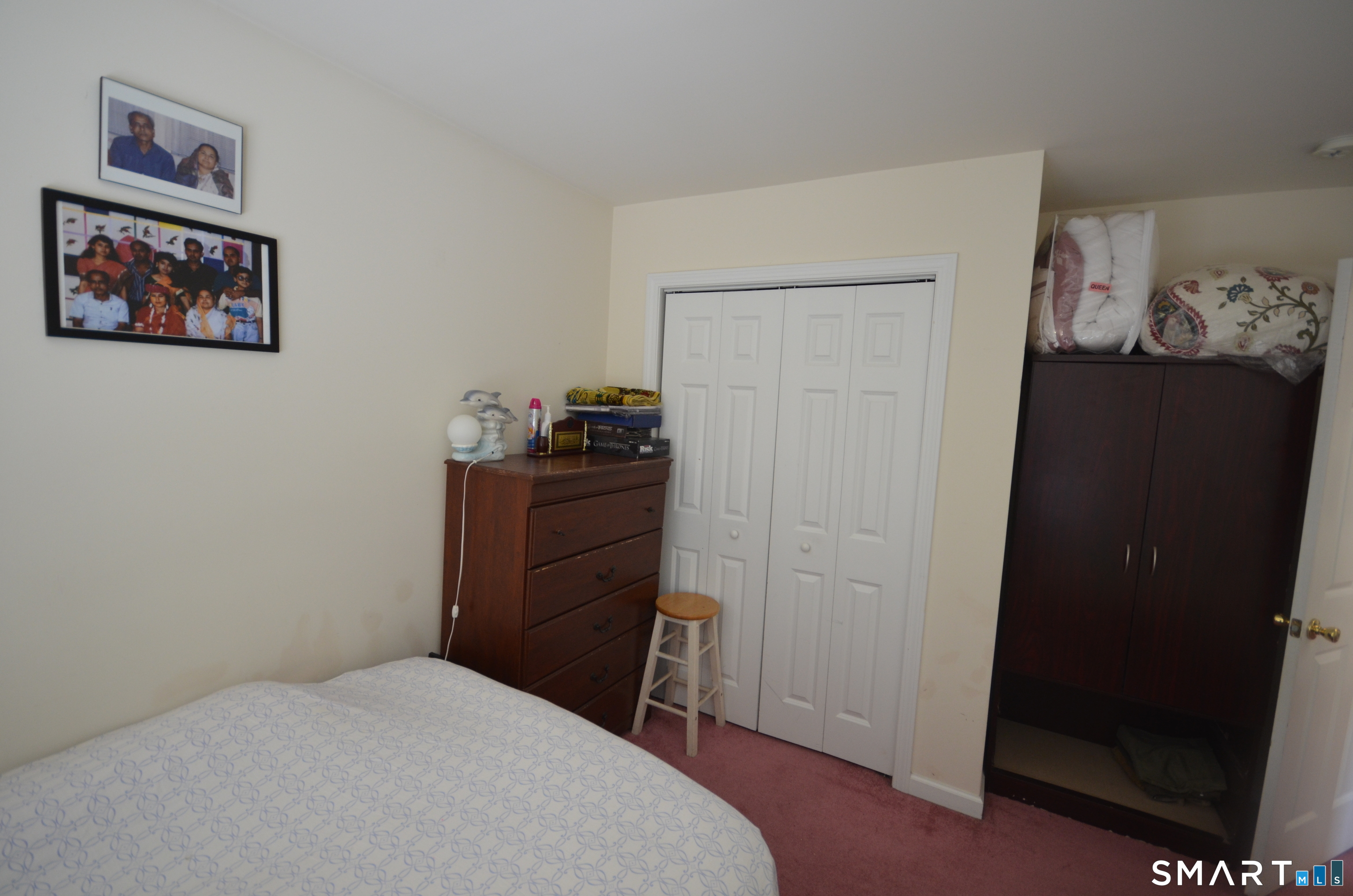 1376 Chopsey Hill Road Bridgeport, CT 06606 - Photo 16 of 35