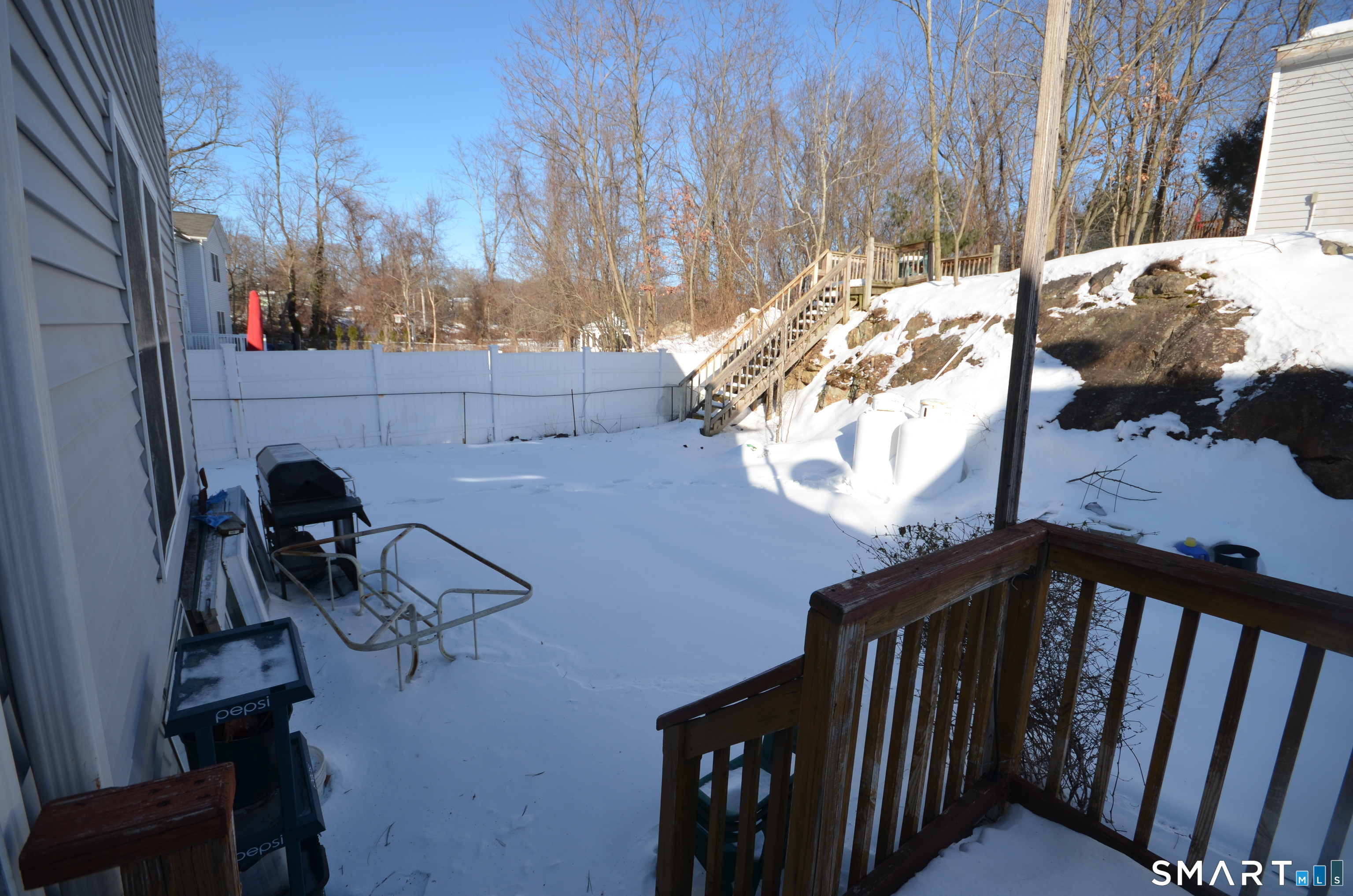 1376 Chopsey Hill Road Bridgeport, CT 06606 - Photo 31 of 35