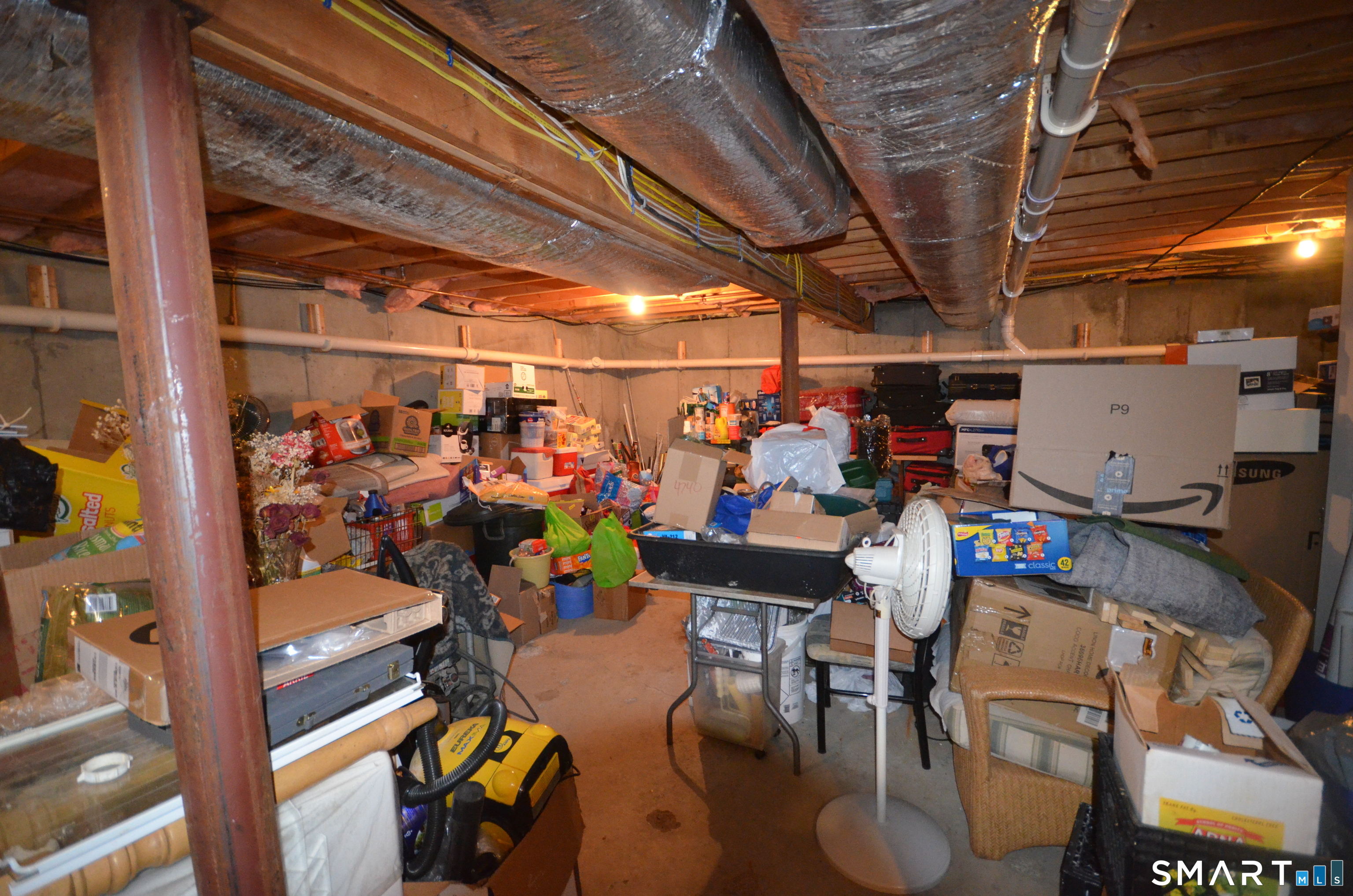 1376 Chopsey Hill Road Bridgeport, CT 06606 - Photo 34 of 35