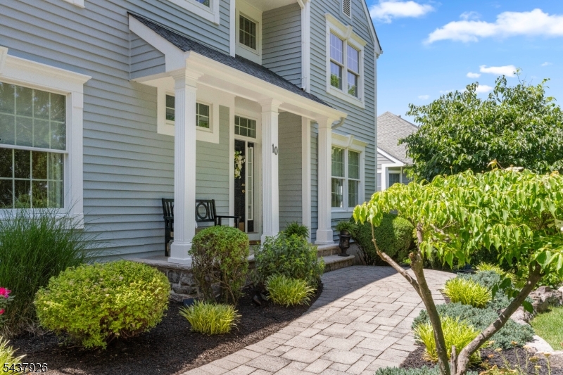 10 Barnstable Road Berkeley Heights, NJ 07922 - Photo 3 of 47