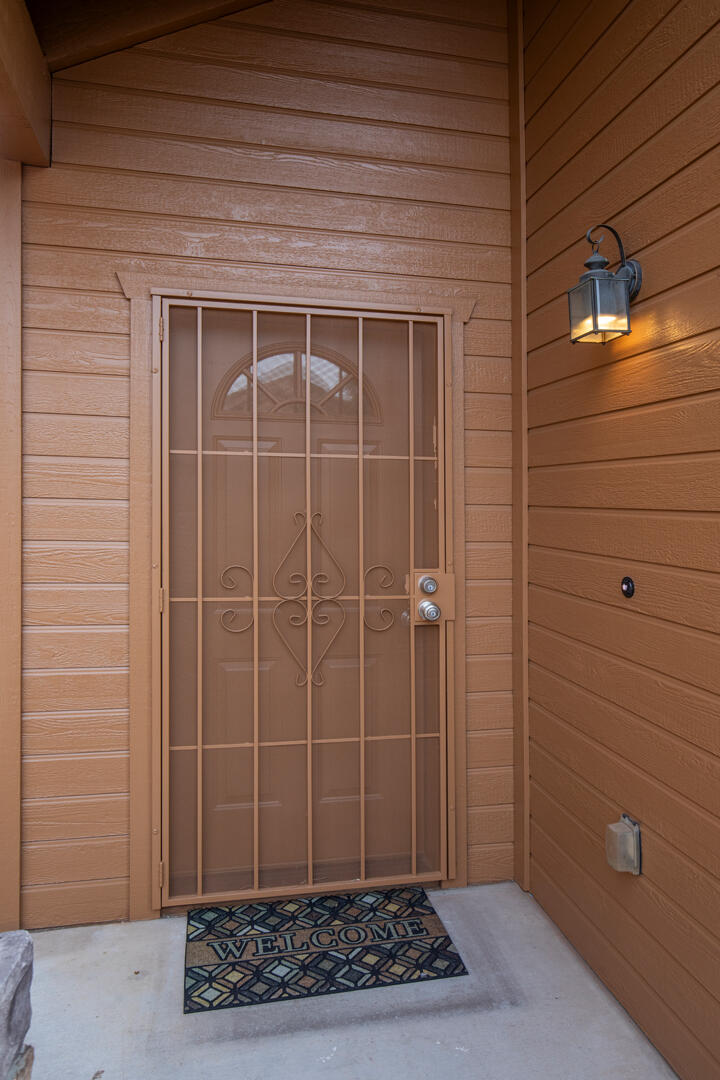 308 West Frontier Street, Unit C Payson, AZ 85541 - Photo 3 of 34 014