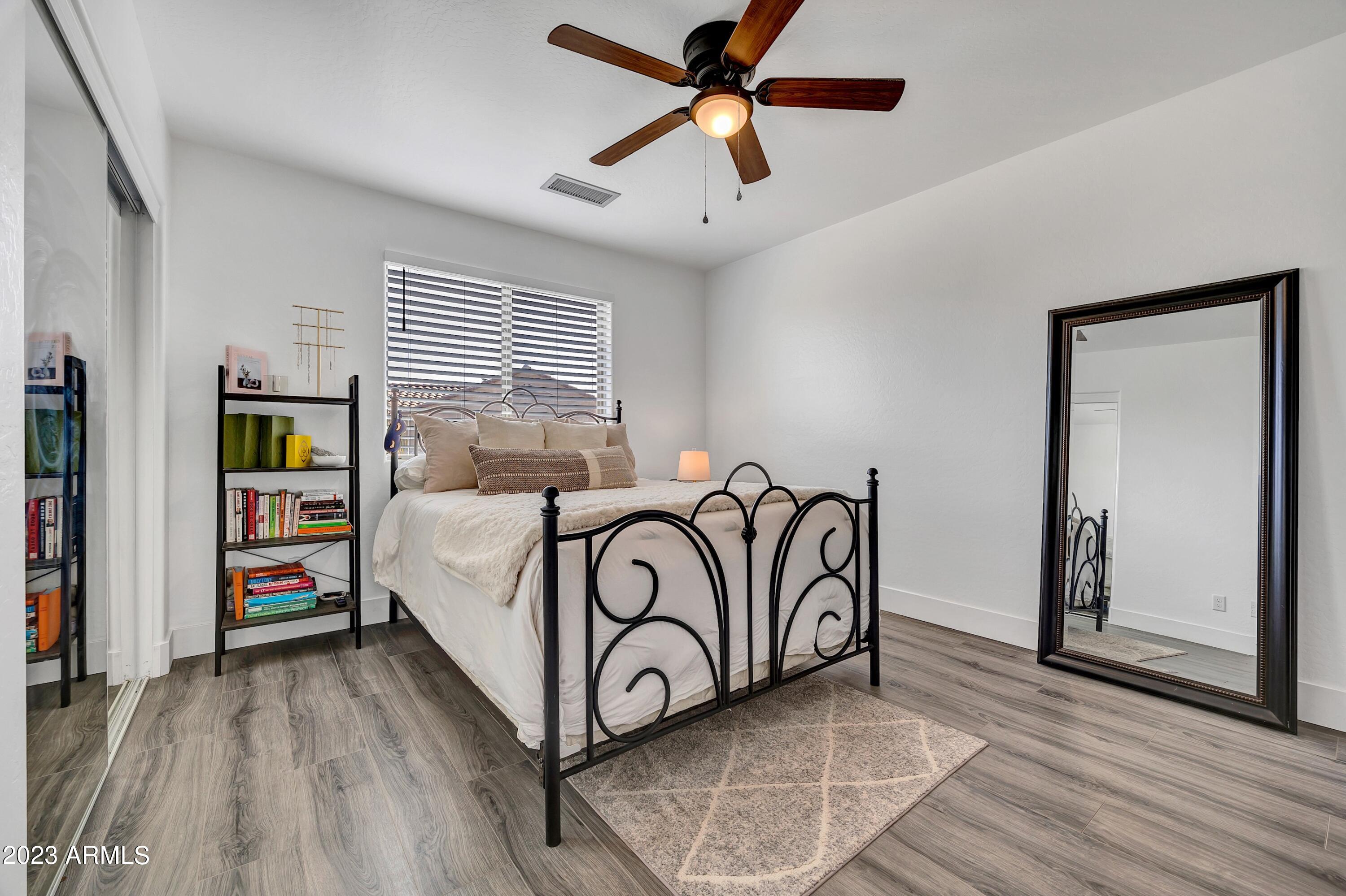 2109 West Kathleen Road Phoenix, AZ 85023 - Photo 23 of 34 2109 W Kathleen Rd-29