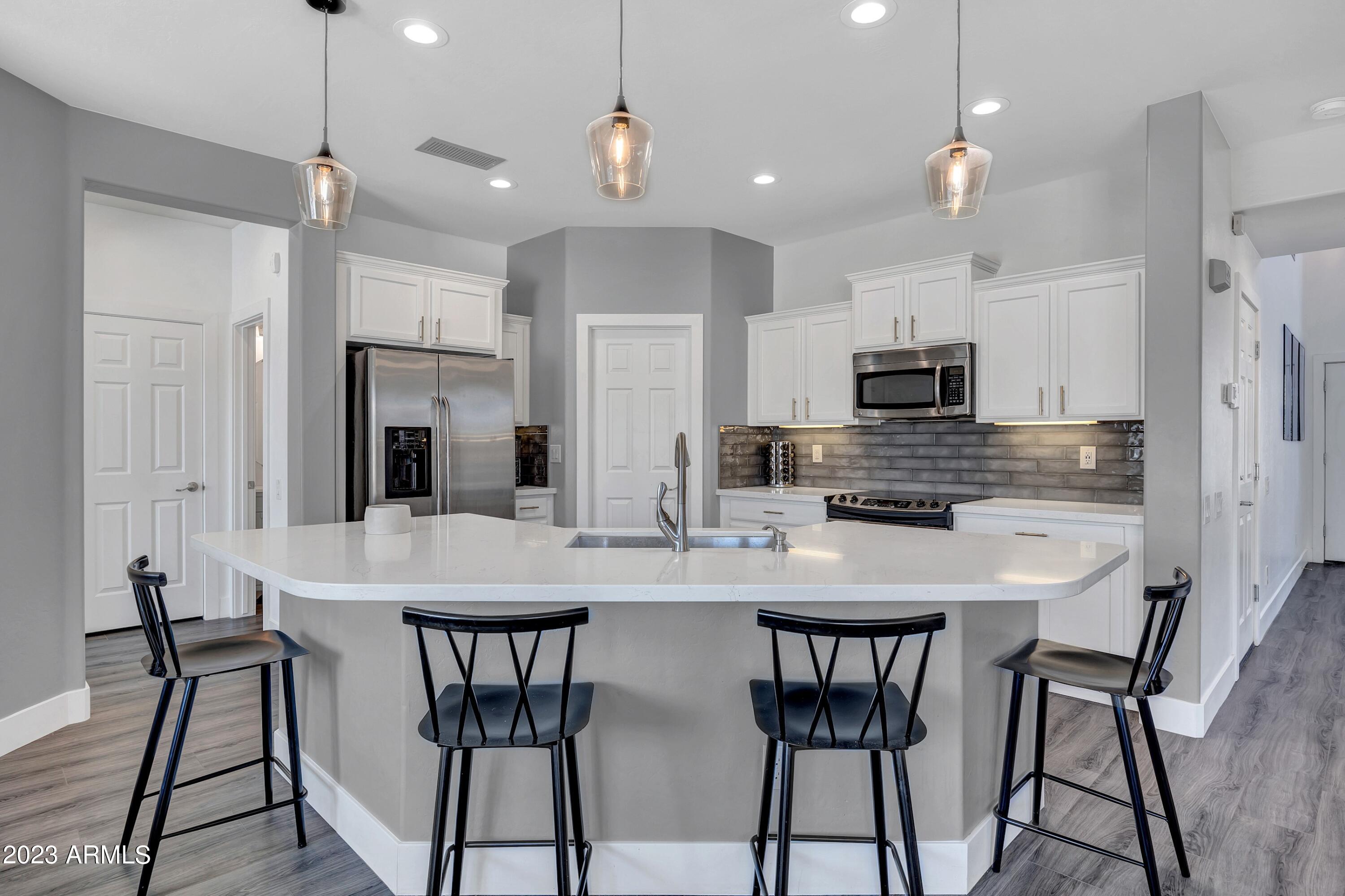 2109 West Kathleen Road Phoenix, AZ 85023 - Photo 10 of 34 2109 W Kathleen Rd-14