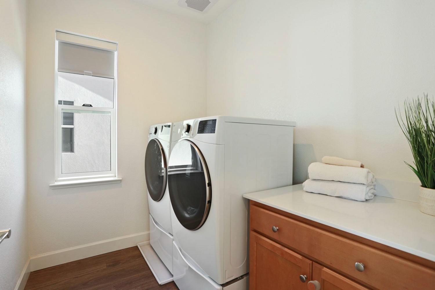 3081 Rio Grande Drive Tracy, CA 95377 - Photo 48 of 60 a utility room with dryer and washer