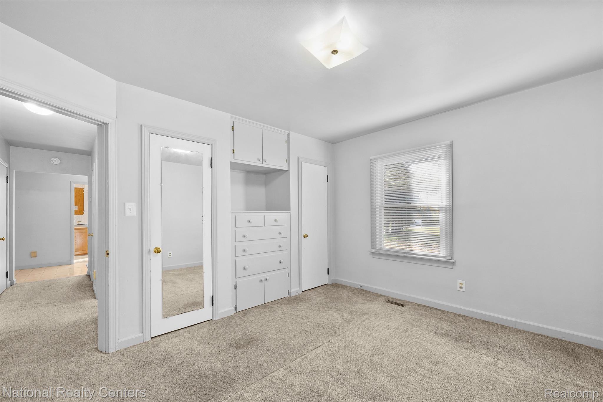 515 East Avon Road Rochester, MI 48307 - Photo 17 of 38 Gallery Image 17