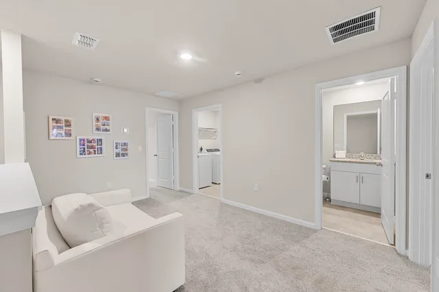 $2,595 | 5731 Southeast Edgewater Circle, Stuart, FL 34997