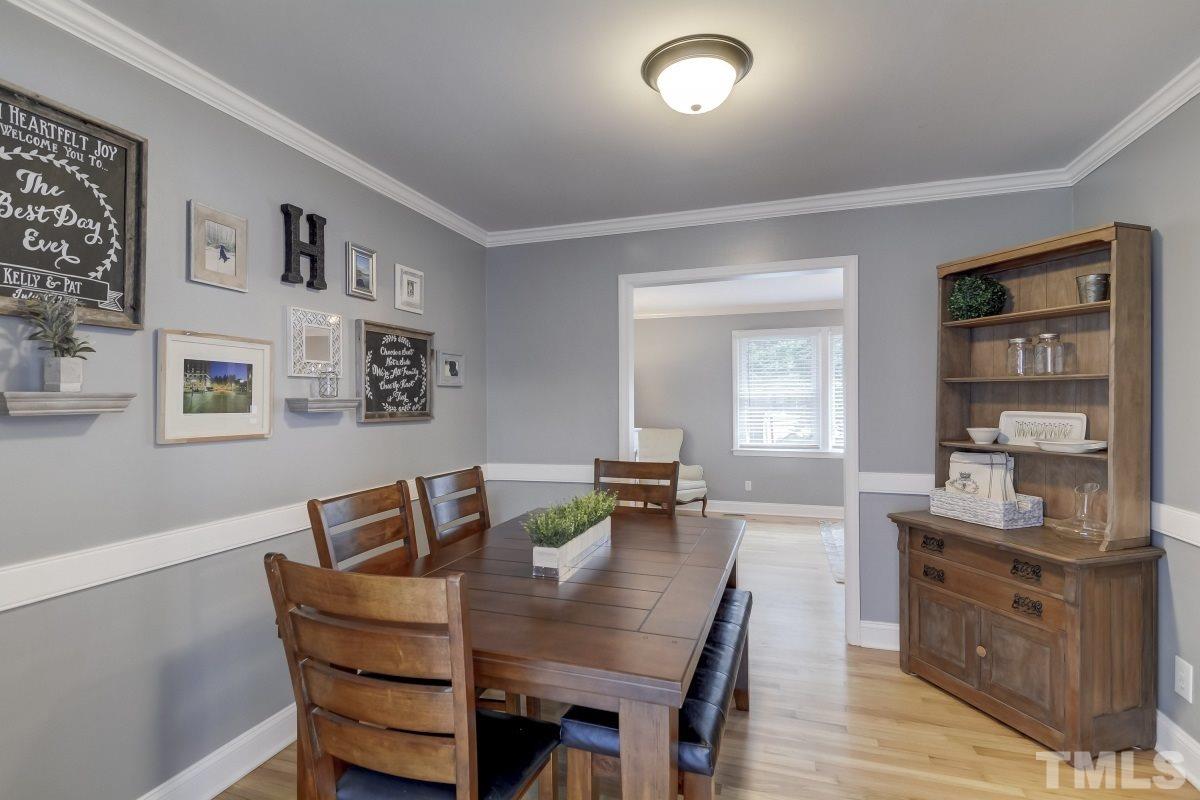 429 East Millbrook Road Raleigh, NC 27609 - Photo 5 of 25
