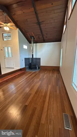 $2,700 | 12807 Colby Drive, Woodbridge, VA 22192