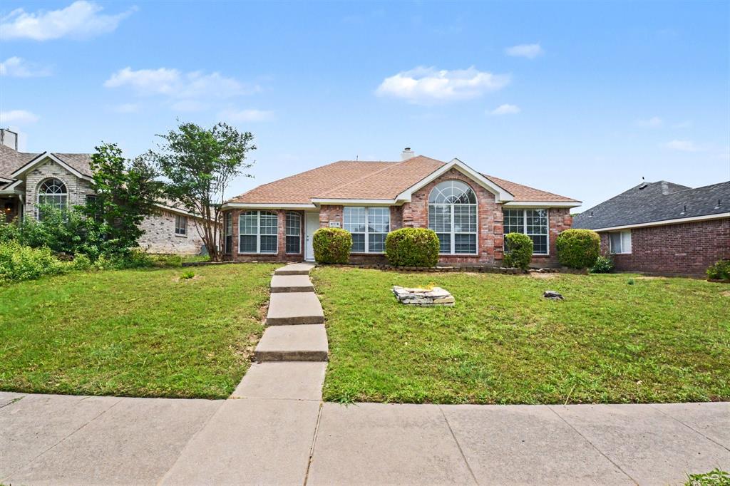 9901 Queens Road Frisco, TX 75035 - Photo 3 of 26