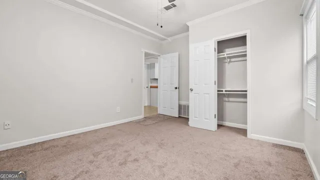 an empty room with a empty space