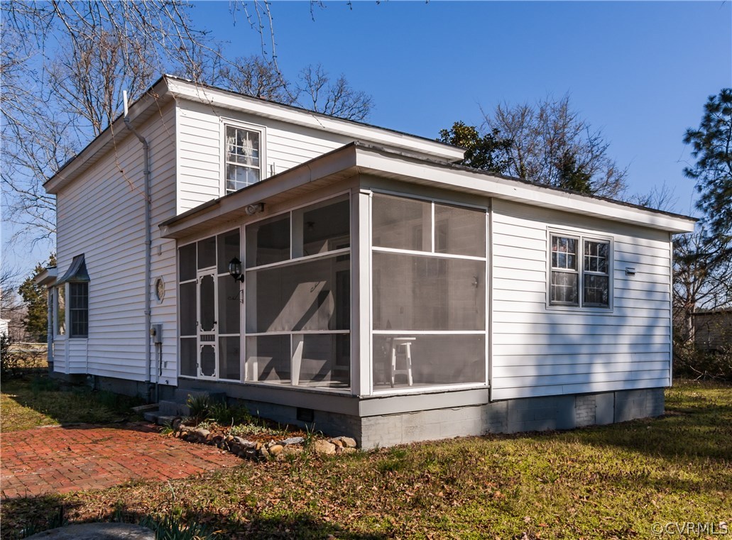 11513 Beach Road Chesterfield, VA 23838 - Photo 28 of 29 a front view of a house with a yard