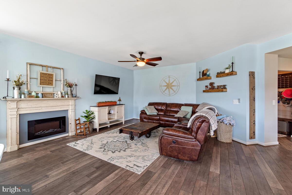 140 Upper Heyford Place Purcellville, VA 20132 - Photo 9 of 52