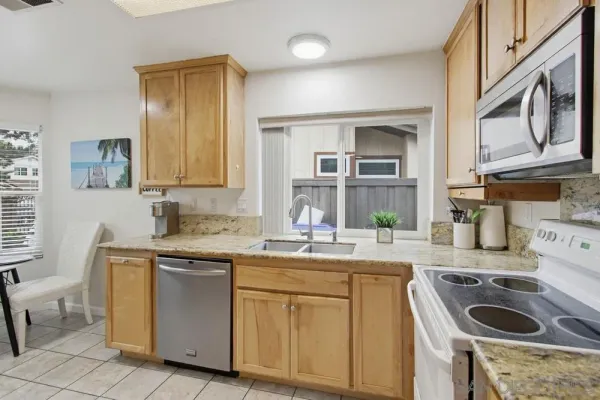 $1,029,000 | 9525 High Park Lane, San Diego, CA 92129