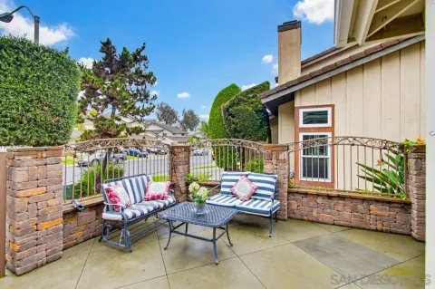 $1,049,000 | 9525 High Park Lane, San Diego, CA 92129