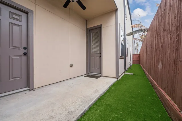 $369,900 | 11002 Upland Forest Drive, Houston, TX 77043