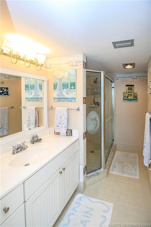 4540 Northeast Sandpebble Trace, Unit 204 Jensen Beach, FL 34957 - Photo 18 of 38