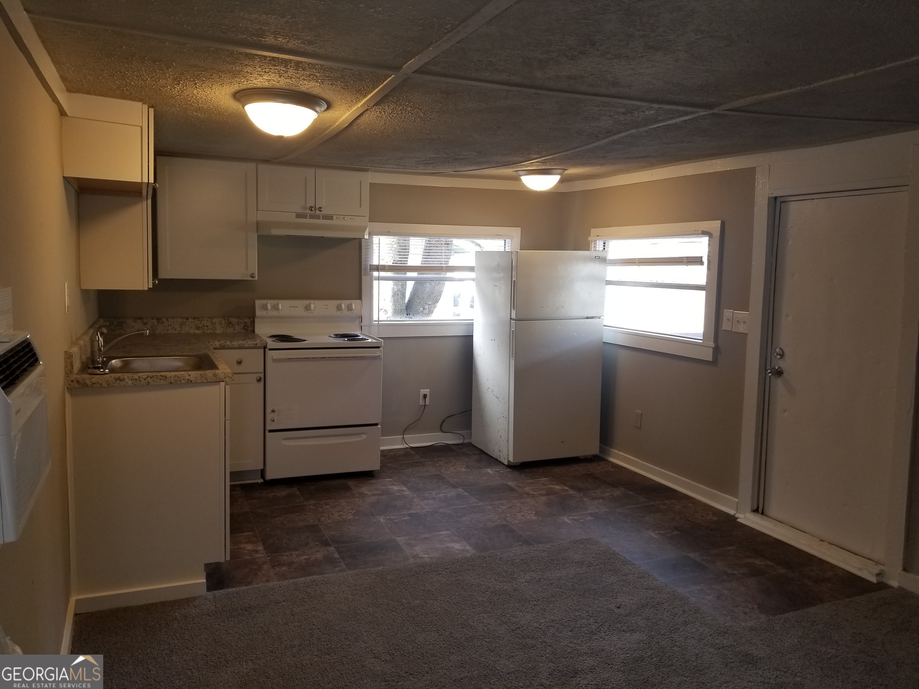 295 East Wright Street Winder, GA 30680 - Photo 12 of 35