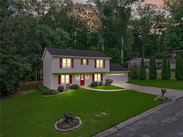 $519,000 | 3605 Hickory Circle Southeast, Smyrna, GA 30080