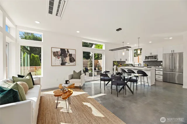 $679,000 | 12037 C Fremont Avenue North, Unit 3, Seattle, WA 98133