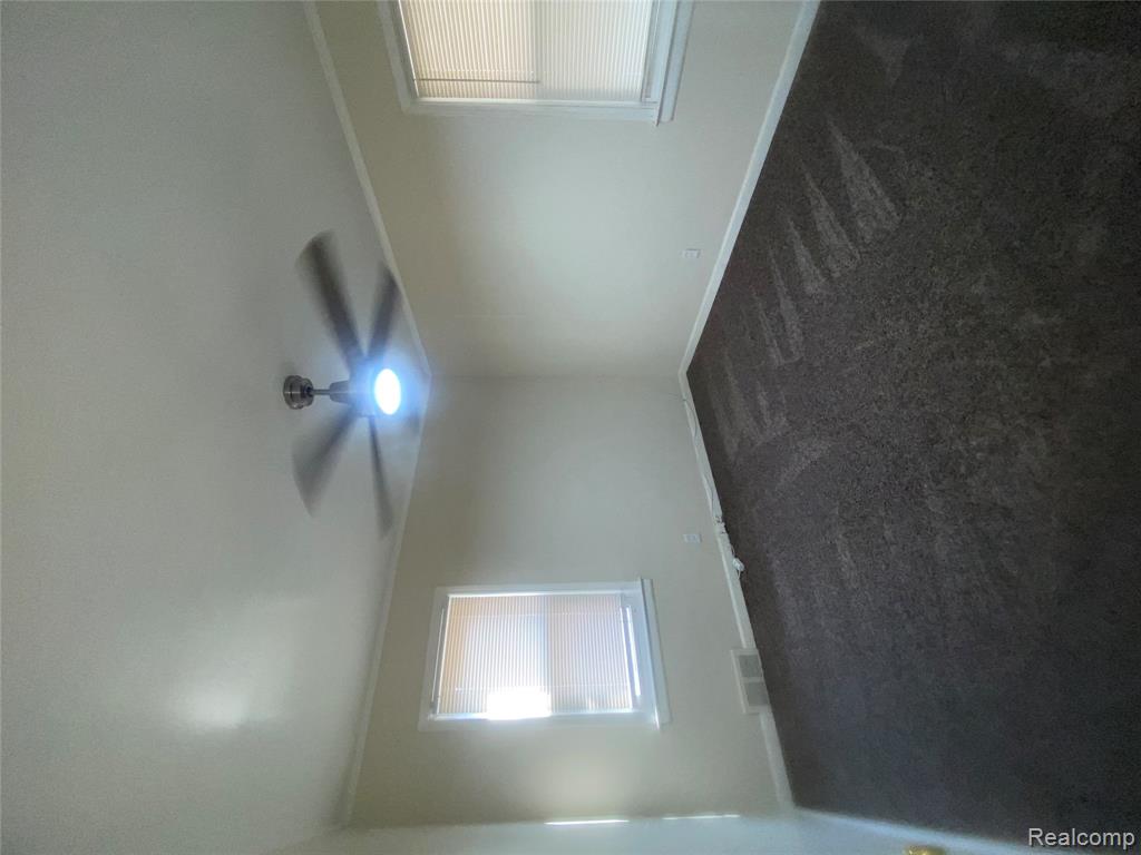 16207 Biltmore Street Detroit, MI 48235 - Photo 10 of 13