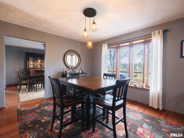 $359,000 | 9913 West Guinivere Drive, Mapleton, IL 61547