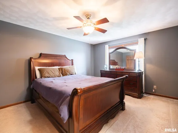 $359,000 | 9913 West Guinivere Drive, Mapleton, IL 61547