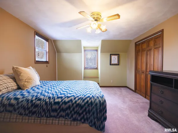 $359,000 | 9913 West Guinivere Drive, Mapleton, IL 61547