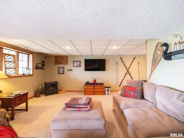 $359,000 | 9913 West Guinivere Drive, Mapleton, IL 61547
