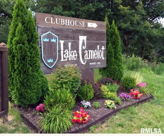 $359,000 | 9913 West Guinivere Drive, Mapleton, IL 61547