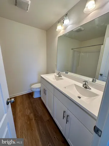 $2,300 | 710 Ruth Way, Dover, DE 19904