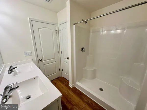 $2,300 | 710 Ruth Way, Dover, DE 19904