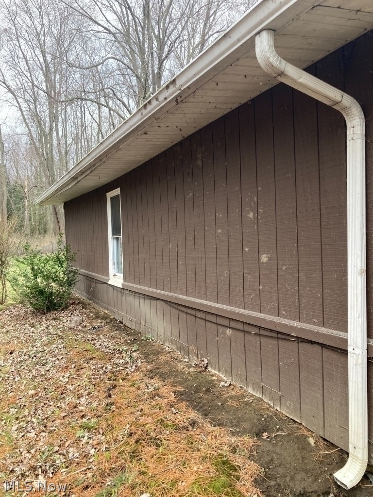1627 Red Bird Road Madison, OH 44057 - Photo 4 of 12