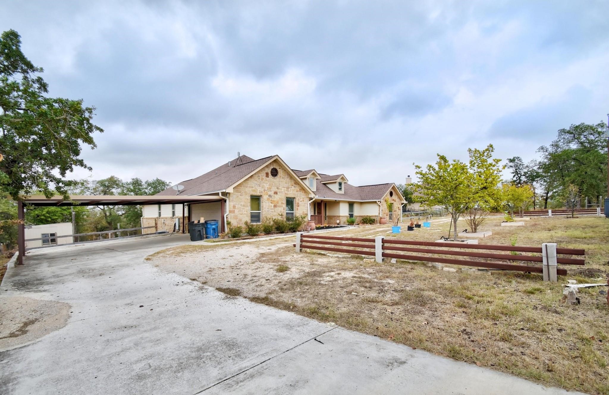 158 Pullman Road La Vernia, TX 78121 - Photo 3 of 23