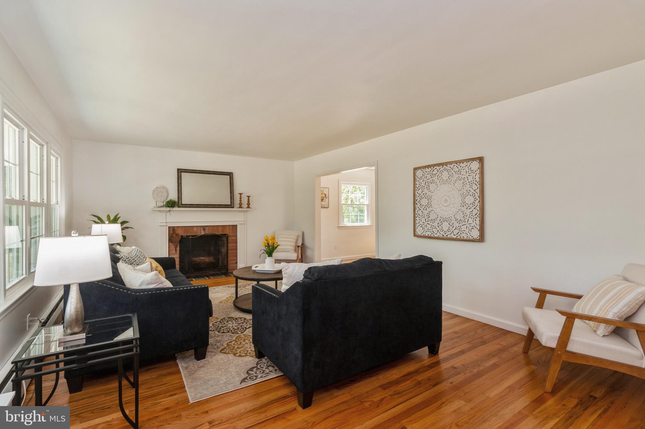 171 Stewart Road Pilesgrove, NJ 08098 - Photo 6 of 31 Living room with fireplace