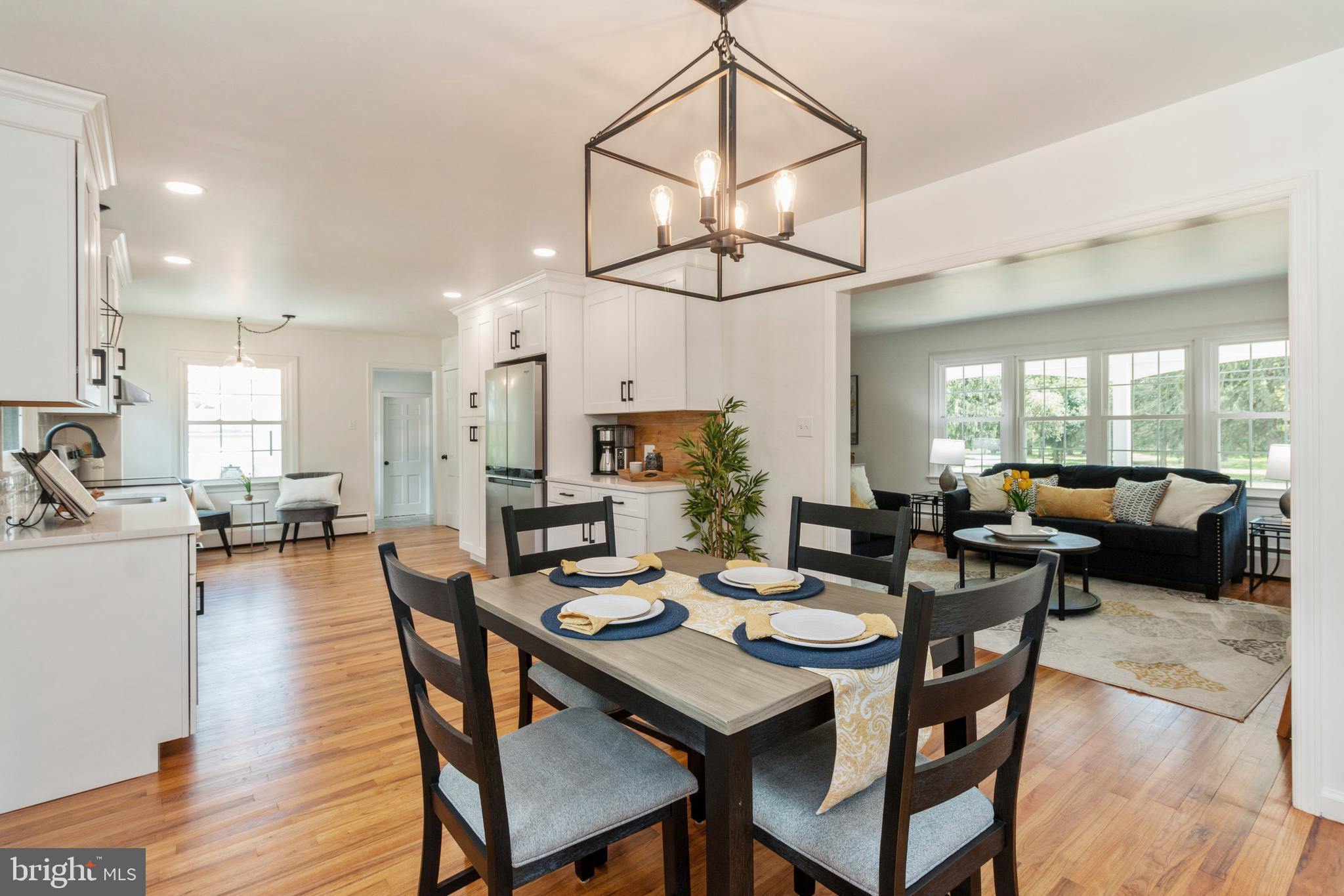 171 Stewart Road Pilesgrove, NJ 08098 - Photo 9 of 31 Dining area
