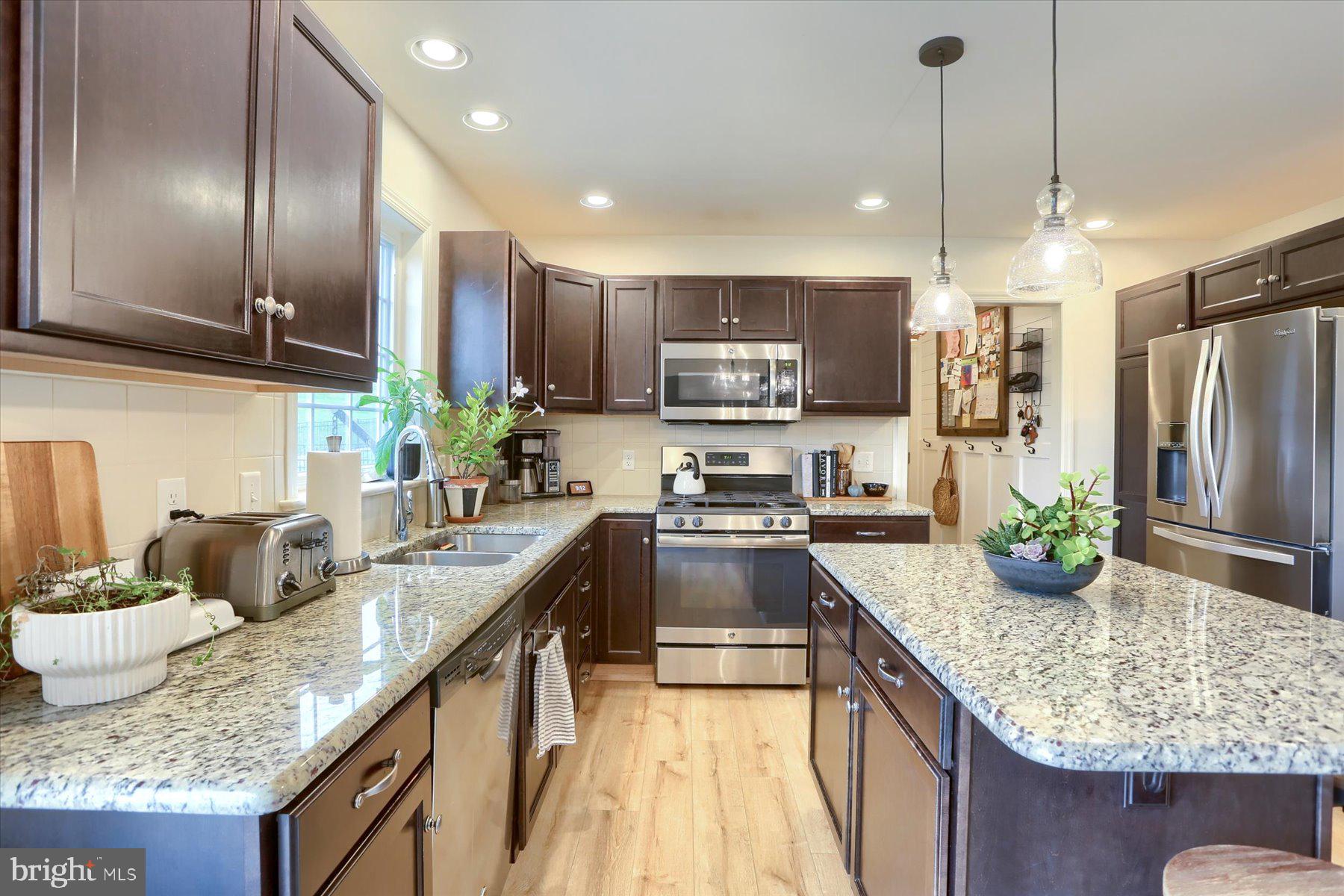 7039 Beaver Spring Road Harrisburg, PA 17111 - Photo 16 of 37 Gallery Image 16