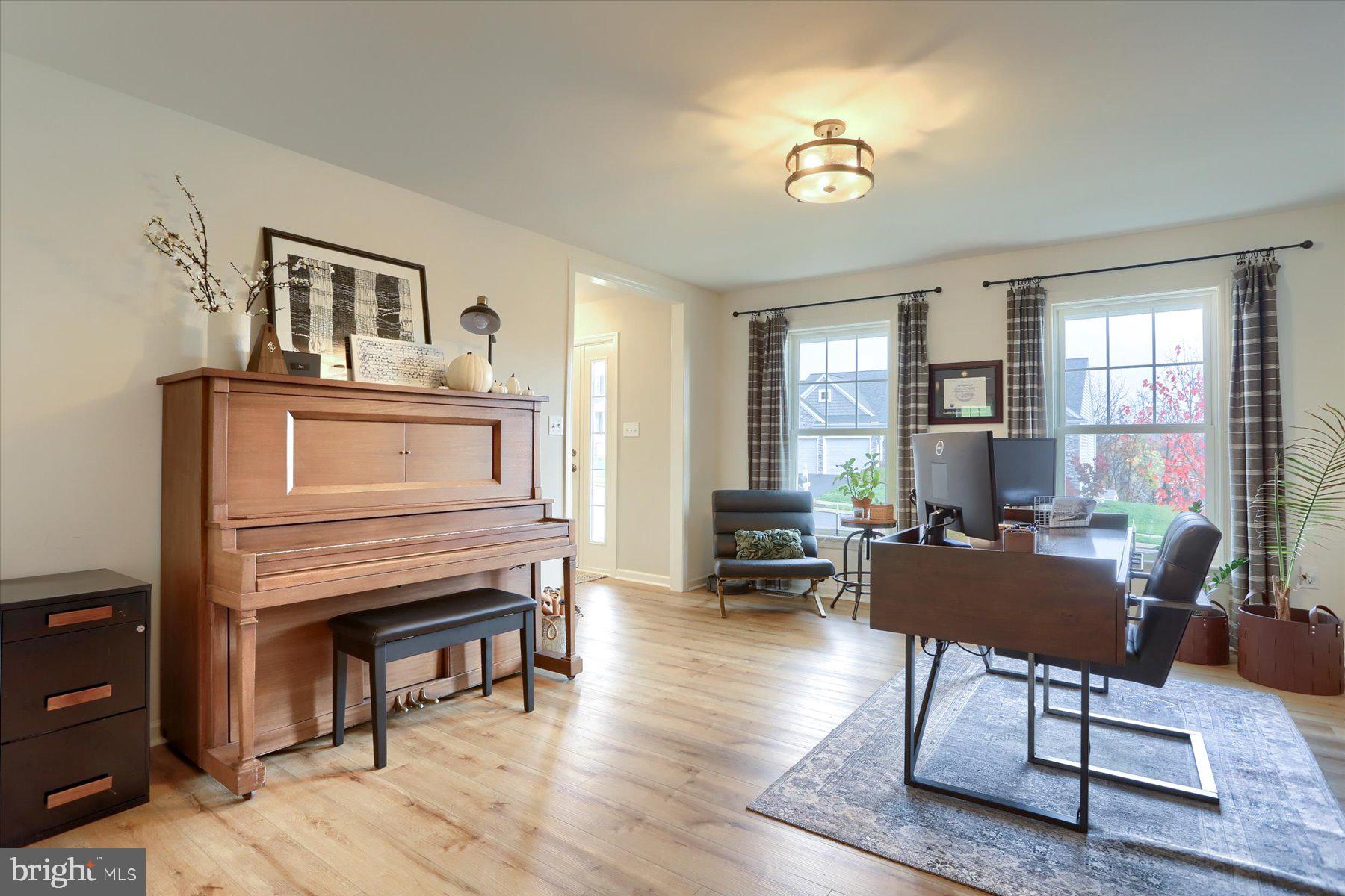 7039 Beaver Spring Road Harrisburg, PA 17111 - Photo 7 of 37 Gallery Image 7