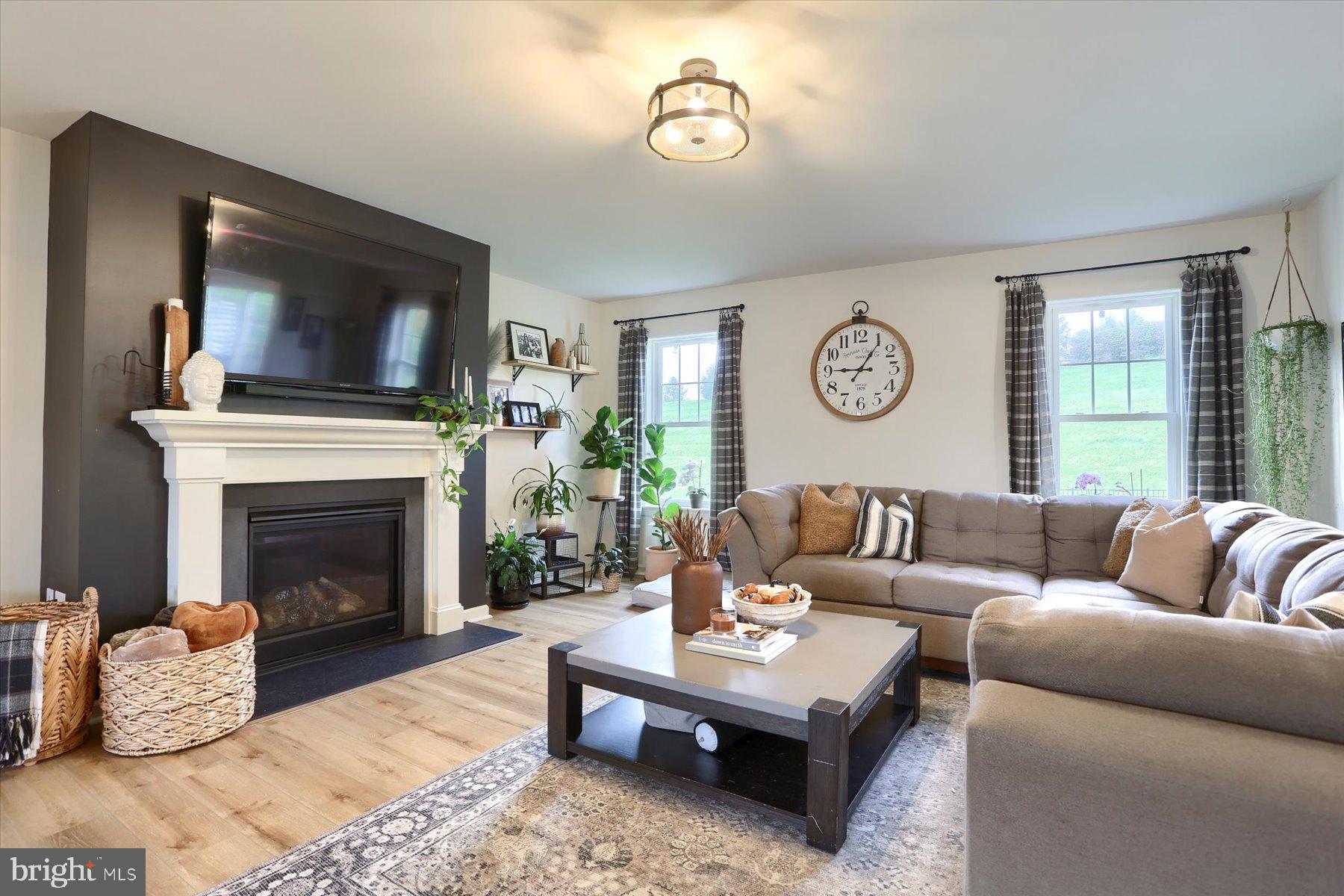 7039 Beaver Spring Road Harrisburg, PA 17111 - Photo 10 of 37 Gallery Image 10