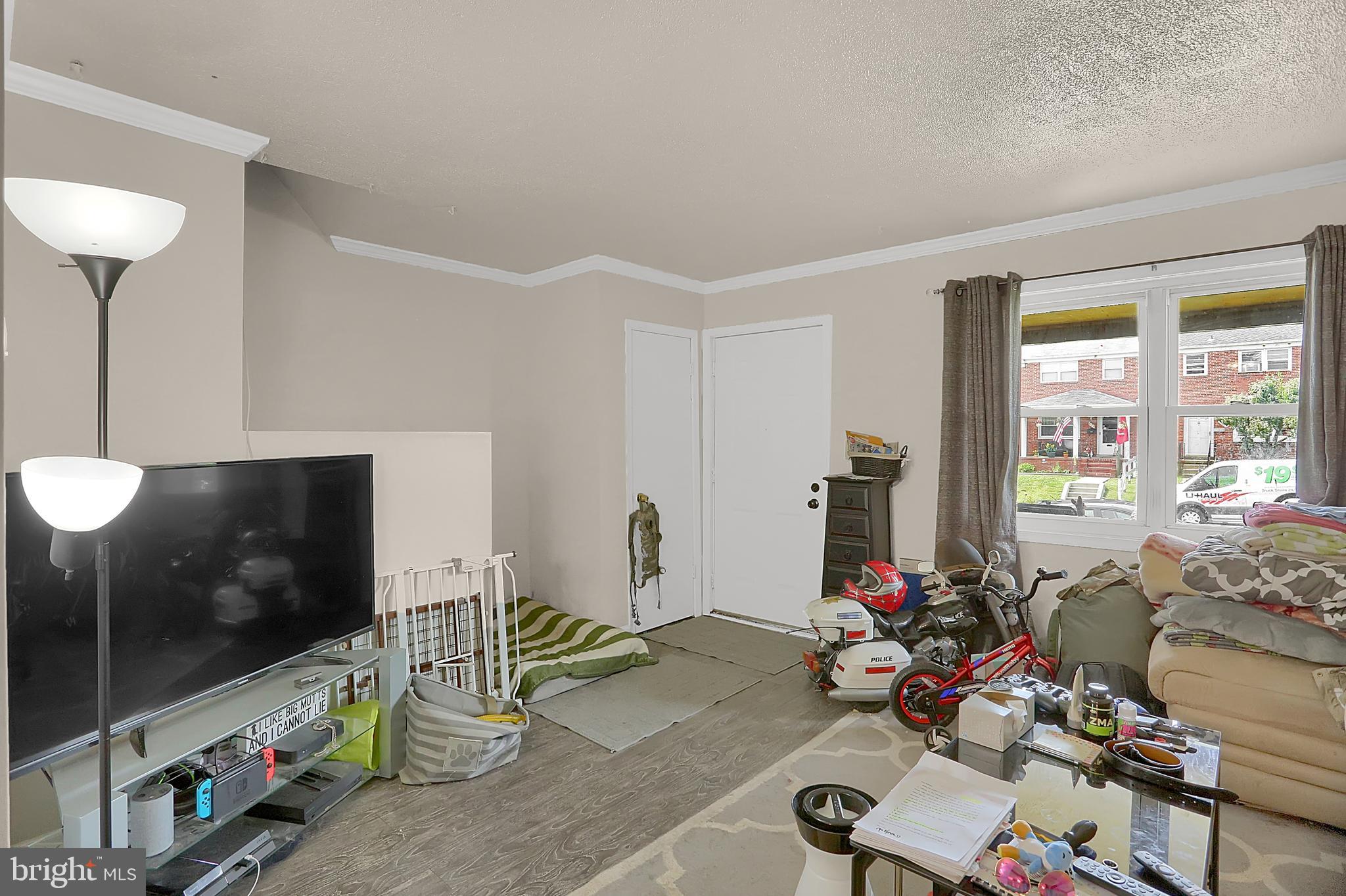 823 Lannerton Road Middle River, MD 21220 - Photo 5 of 16 Living
