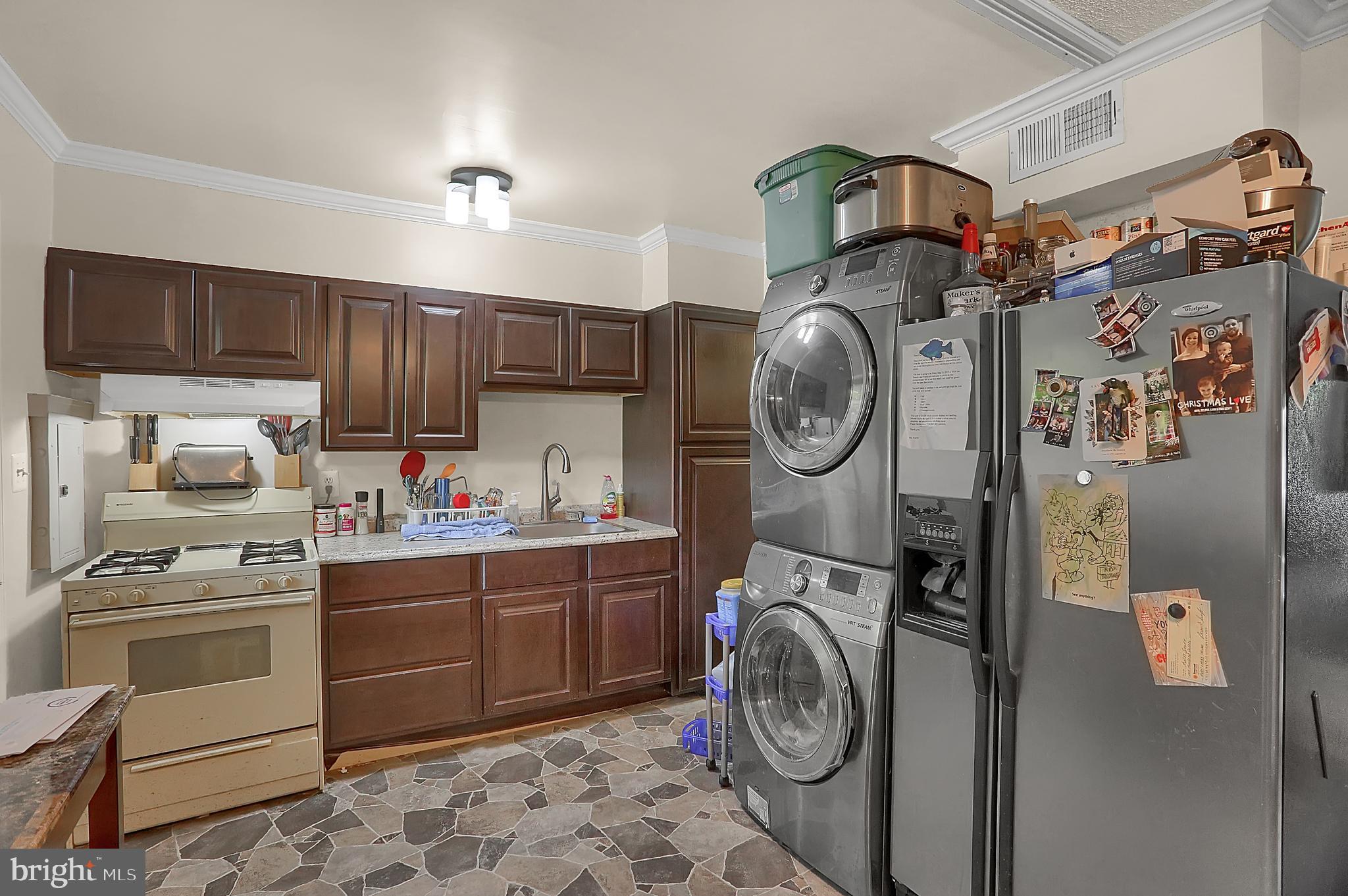 823 Lannerton Road Middle River, MD 21220 - Photo 6 of 16 Kitchen
