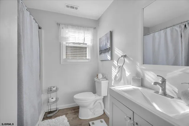 $389,700 | 6378 Monmouth Drive, Mays Landing, NJ 08330