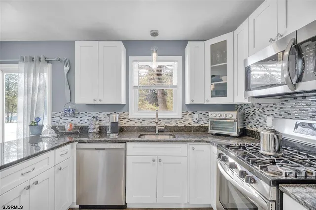 $389,700 | 6378 Monmouth Drive, Mays Landing, NJ 08330