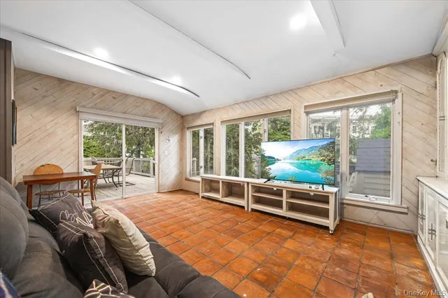 $7,500 | 1127 Fordham Lane, Woodmere, NY 11598