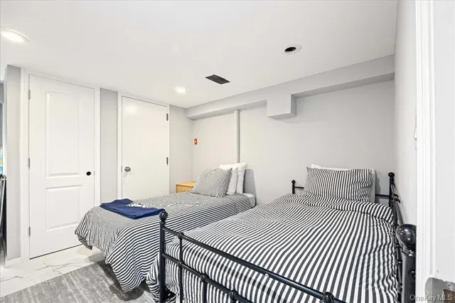 $7,500 | 1127 Fordham Lane, Woodmere, NY 11598