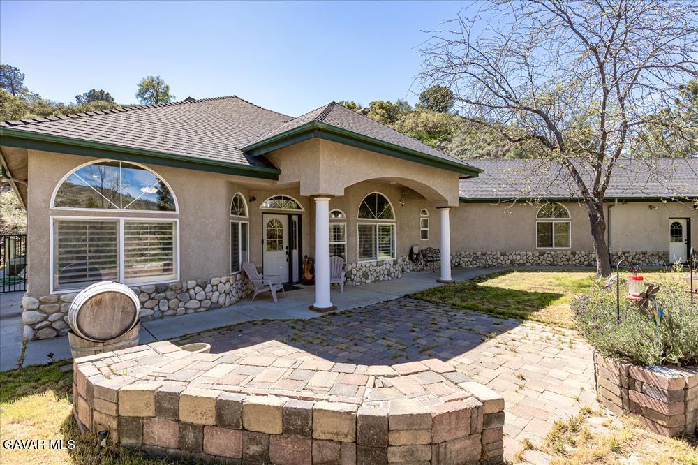 26050 Cumberland Road Tehachapi, CA 93561 - Photo 1 of 68 R-- Front